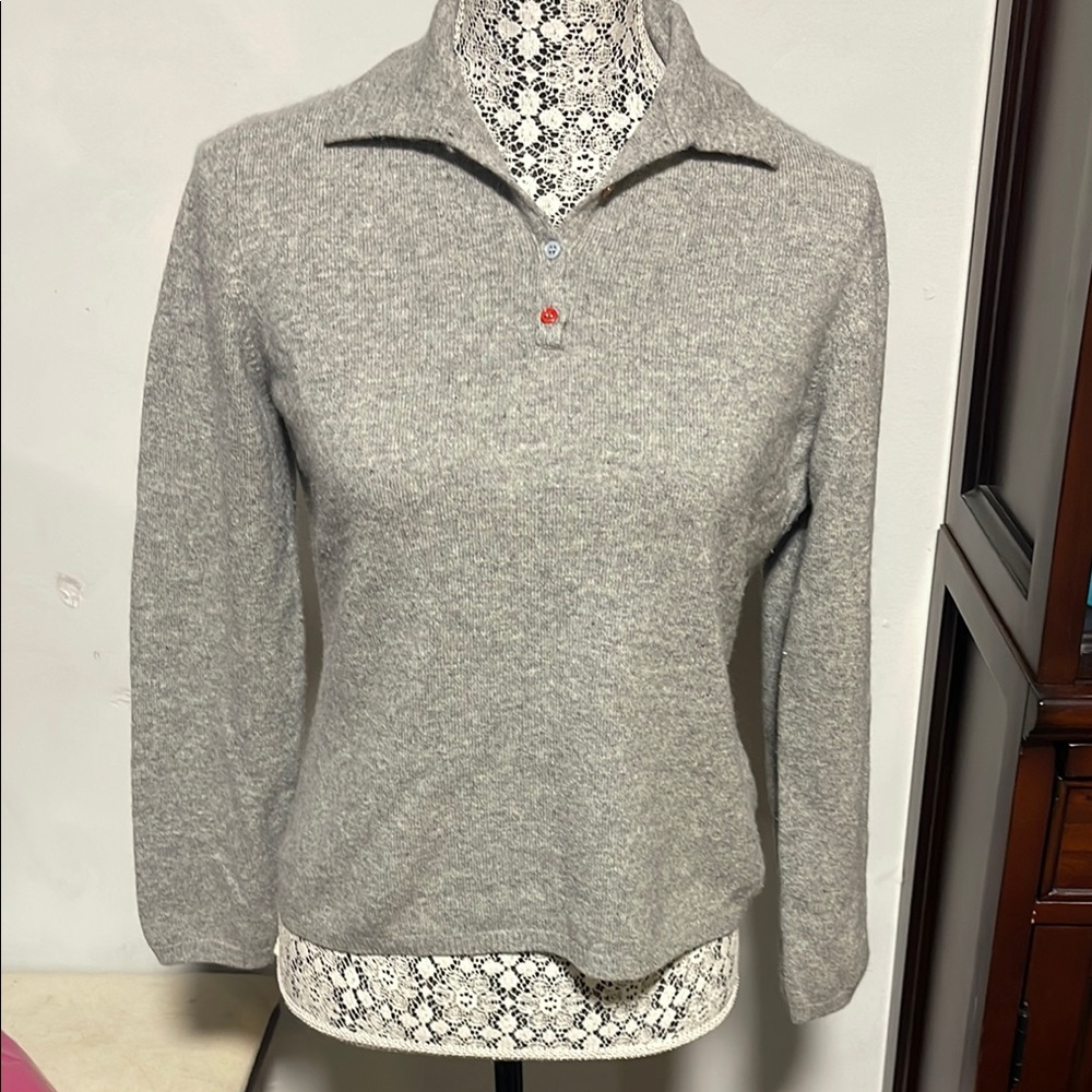 Gray Collared Pullover